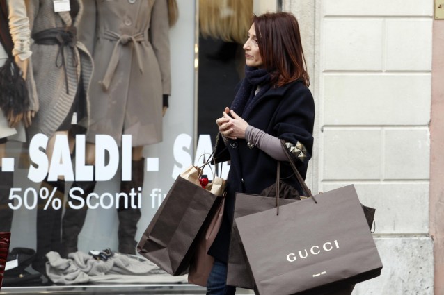Tempo di saldi, tra crisi e innovazione
