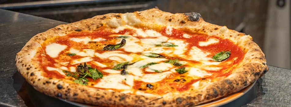 Ogni-giorno-i-Fratelli-Coppola-si-rinnovano-pur-continuiamo-a-diffondere-la-cultura-della-pizza-napoletana-verace Ogni-giorno-i-Fratelli-Coppola-si-rinnovano-pur-continuiamo-a-diffondere-la-cultura-della-pizza-napoletana-verace