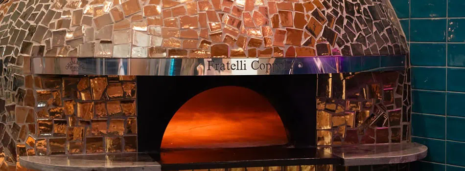 Un-buon-forno,-come-quello-dei-Fratelli-Coppola,-arricchisce-il-gusto-delle-pizze-sfornate Un-buon-forno,-come-quello-dei-Fratelli-Coppola,-arricchisce-il-gusto-delle-pizze-sfornate